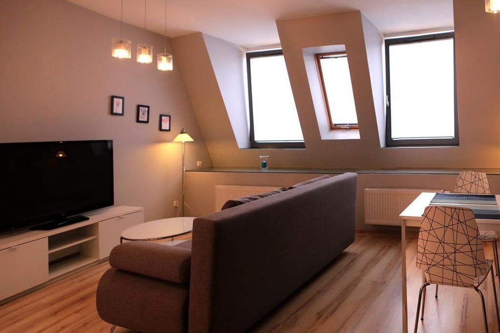 Apartamento estudio de 35 m² en Poznán Centro Ciudad, con 1 baño privado. Exterior foto