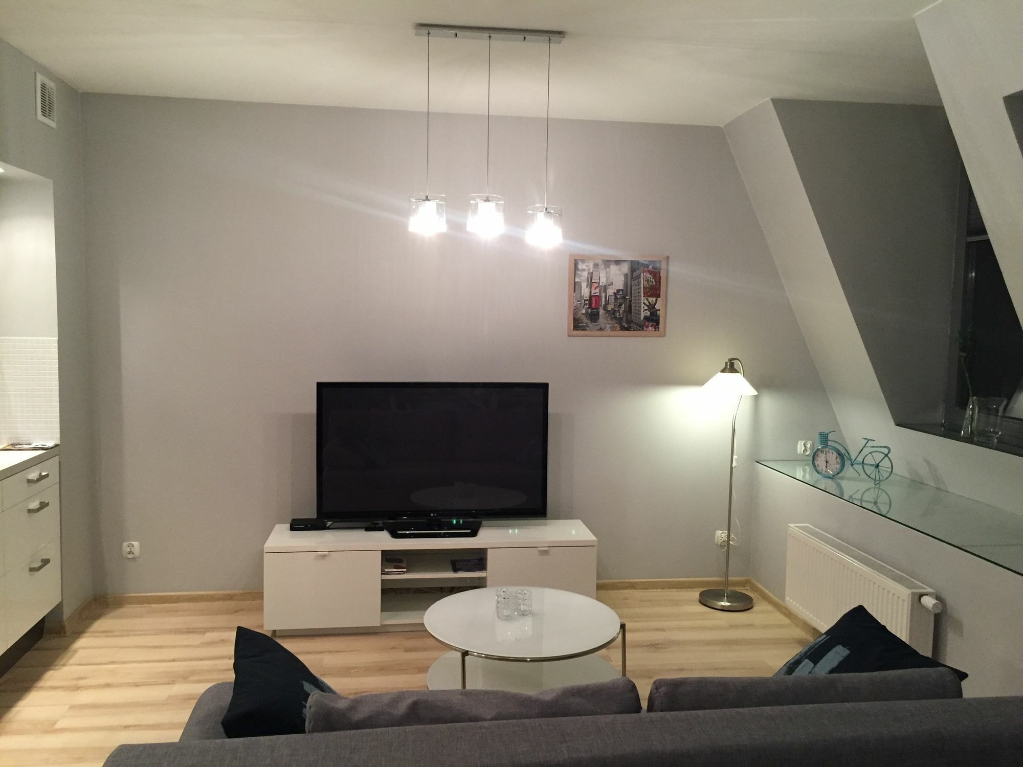 Apartamento estudio de 35 m² en Poznán Centro Ciudad, con 1 baño privado. Exterior foto